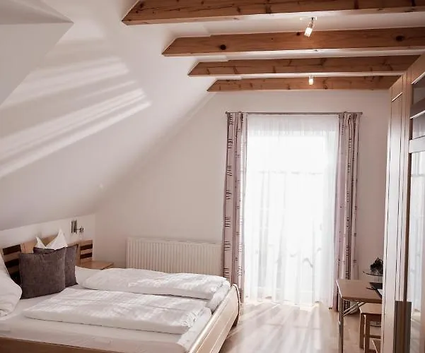 Bio Weingut Matthias Schnabl غامليتز