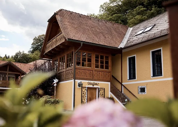 Bio Weingut Matthias Schnabl 3*